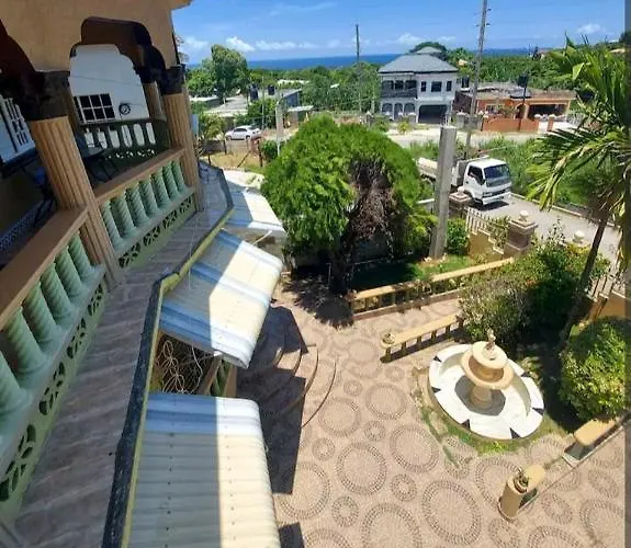Guest house Cambridge Mi Casa Ur Casa With Pool And Access 3*
