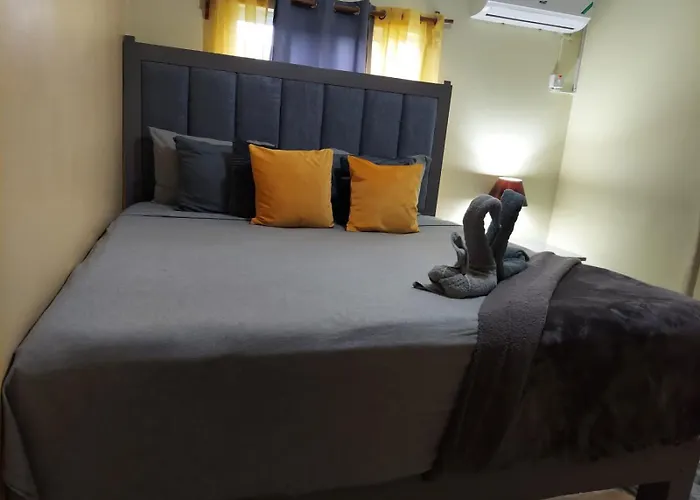 Cambridge Mi Casa Ur Casa With Pool And Access Guest house 3*
